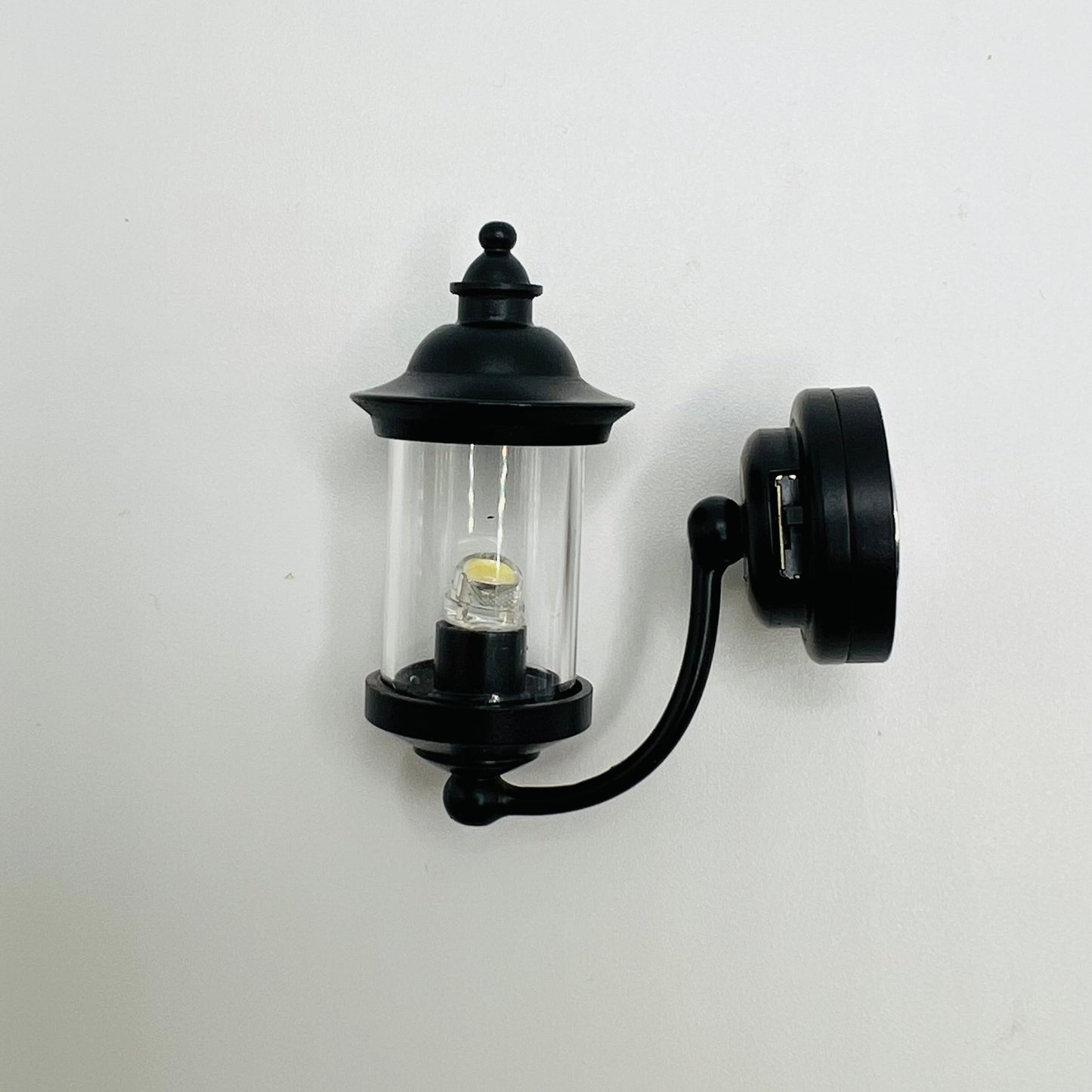LED Black Coach Lamp - With Battery