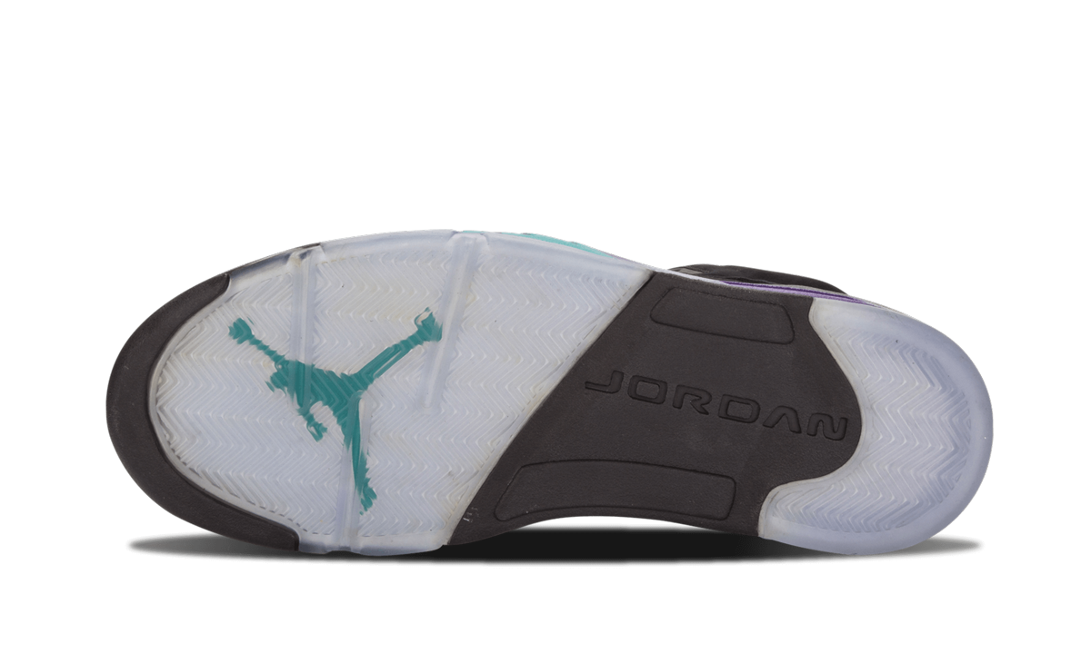 5 Retro "Black Grape" 136027 007