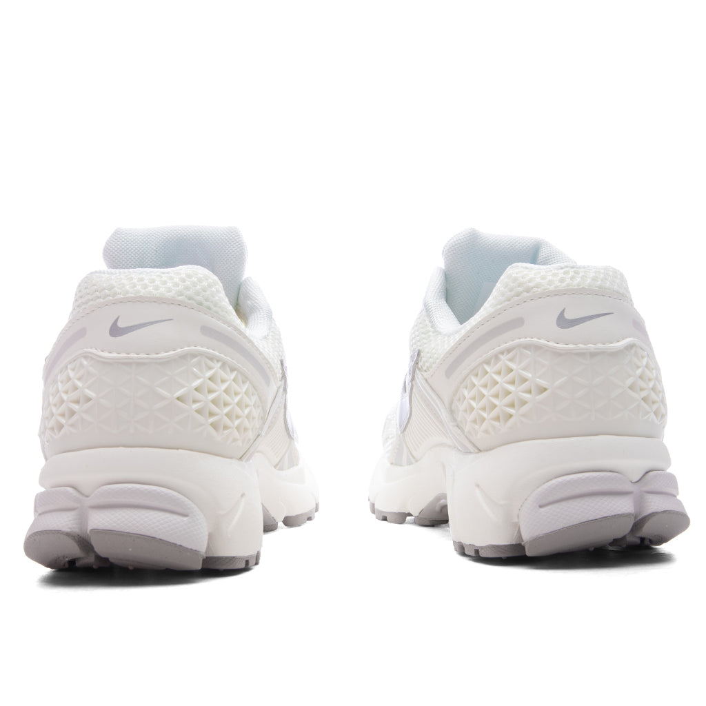 Zoom Vomero 5 - Sail/Metallic Silver/Vast Grey