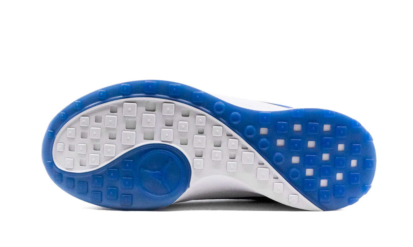 Zoom Tenacity AH8111 401