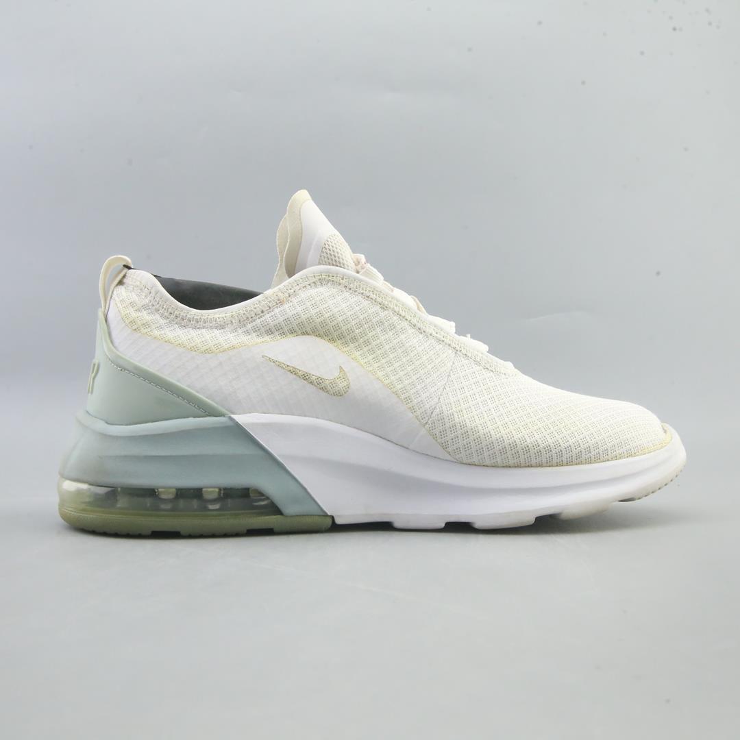 AIR MAX MOTION 2
