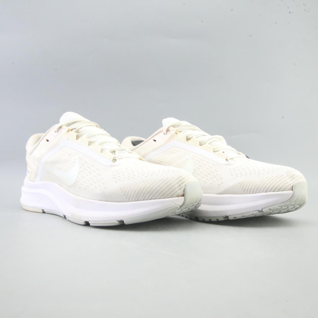 AIR ZOOM STRUCTURE 24
