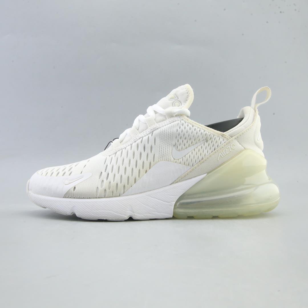 AIR MAX 270