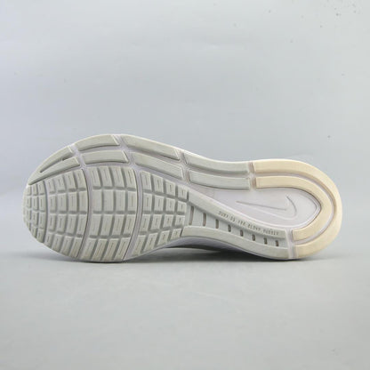 AIR ZOOM STRUCTURE 24