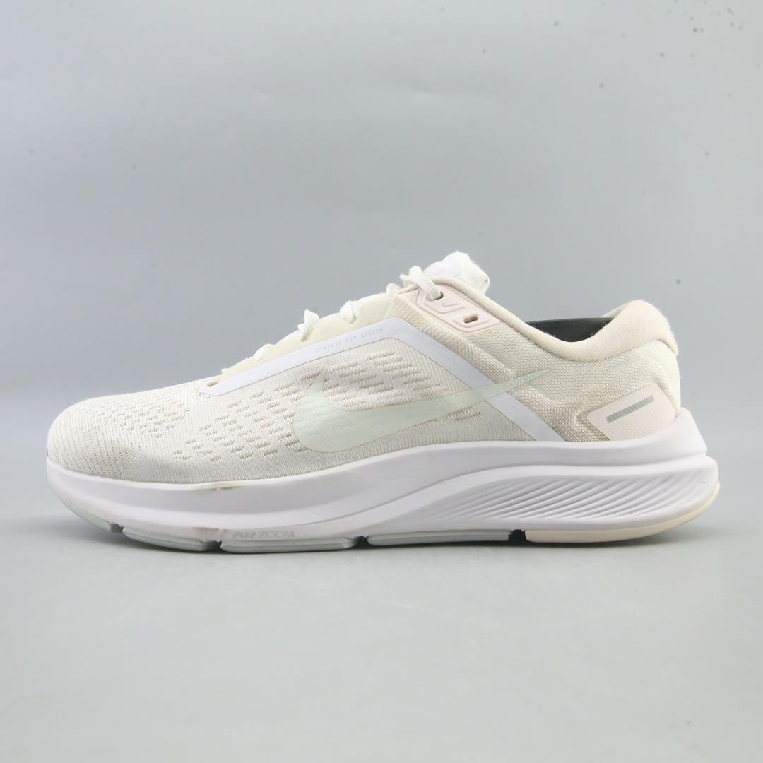 AIR ZOOM STRUCTURE 24