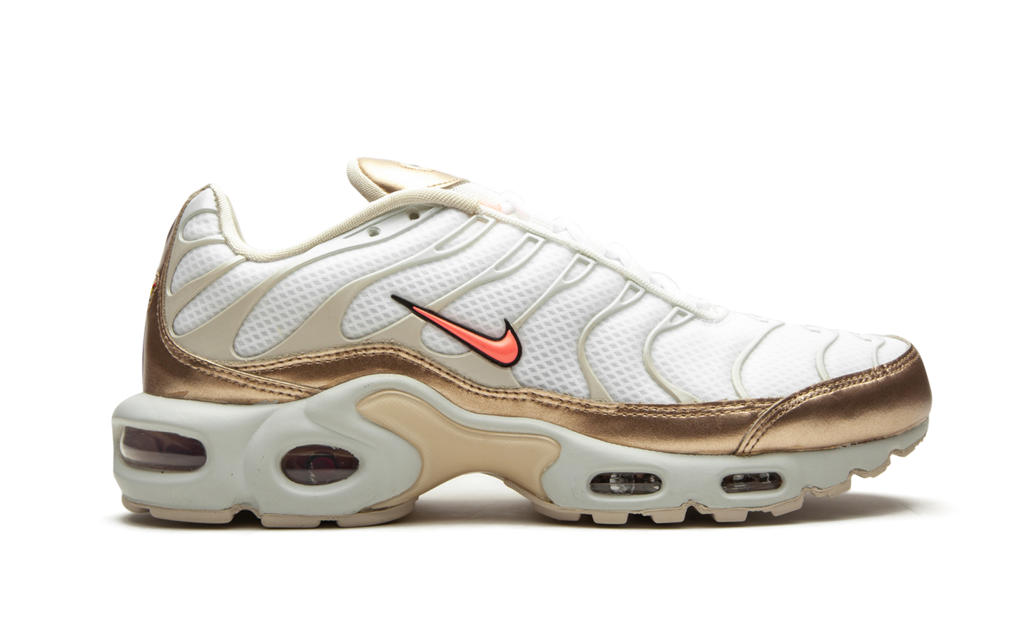 AIR MAX PLUS WMNS "Metallic Rose Gold" CJ9980 100