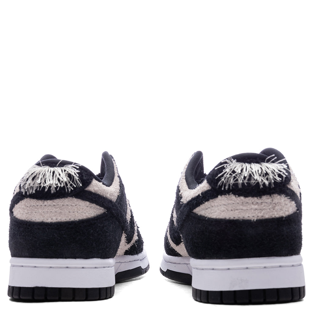 Dunk Low Retro SE - White/Black