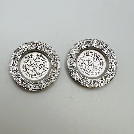 Set of 2 Metal Plates - 1/12 Scale Dollhouse Miniature