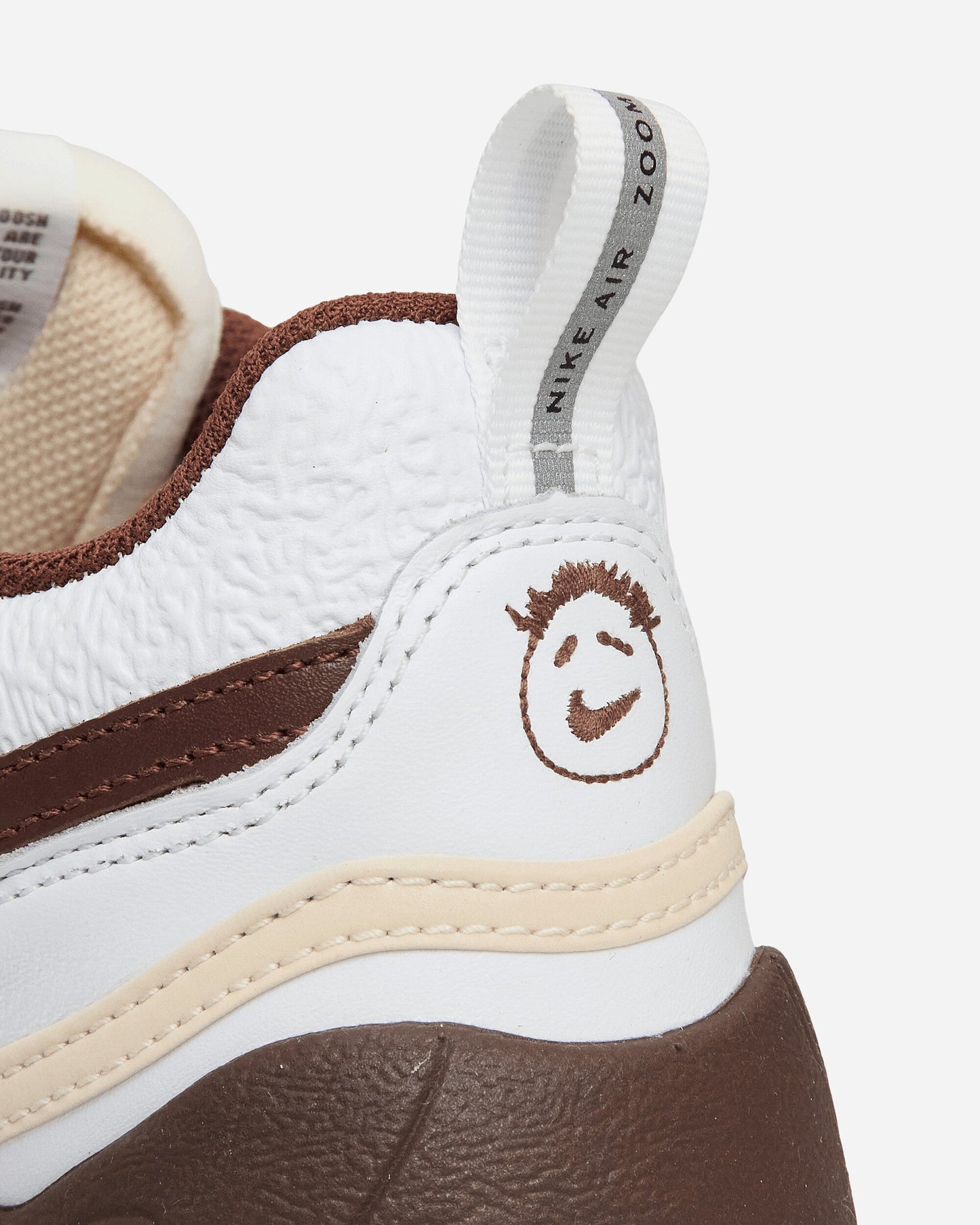Travis Scott Zoom Field Jaxx Sneakers White / Light Chocolate