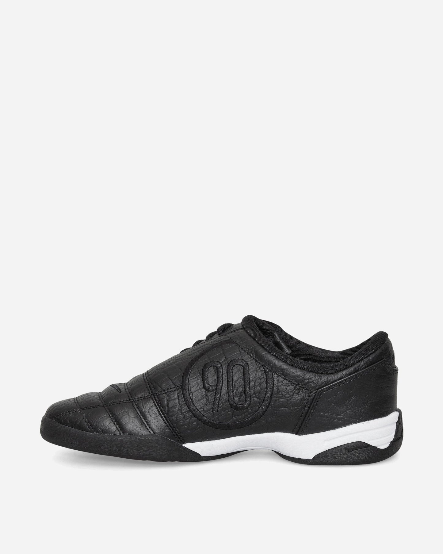Women's Total 90 Sneakers Black / White