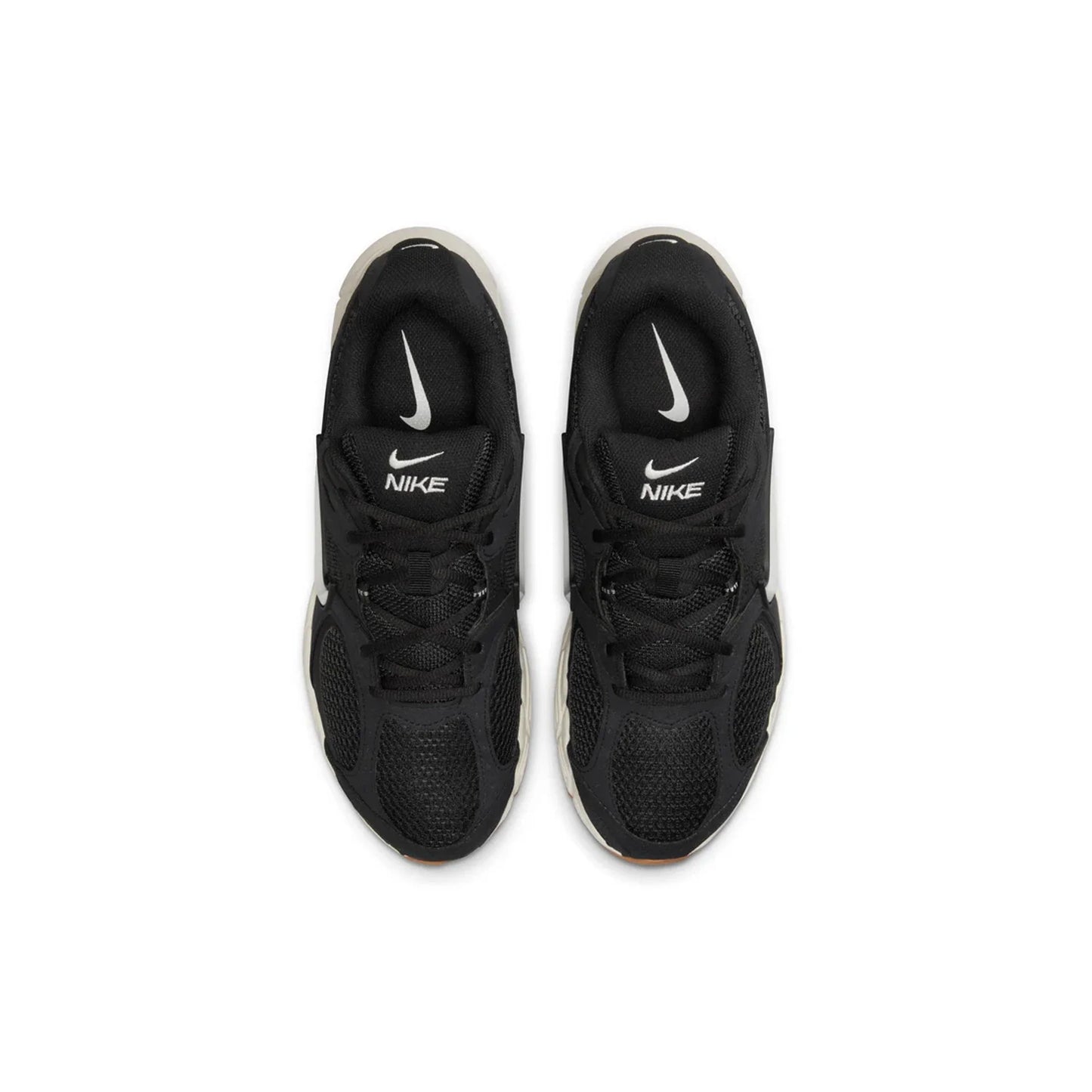 Nike V5 RNR 'Black Gum'