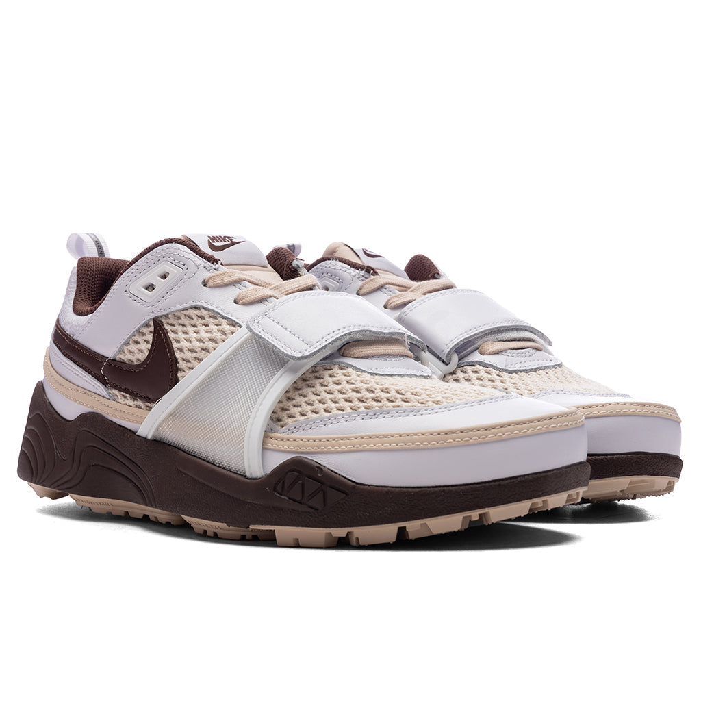 Travis Scott Zoom Field Jaxx - White/Light Chocolate/White