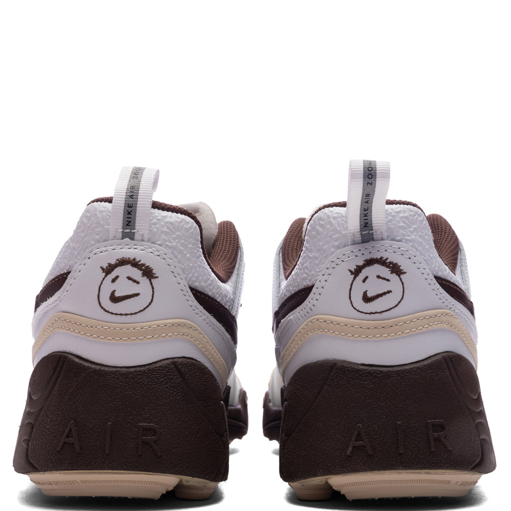 Travis Scott Zoom Field Jaxx - White/Light Chocolate/White