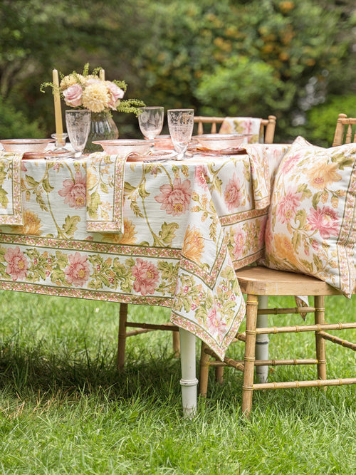 April Cornell – Rosehip Tablecloth, Ecru