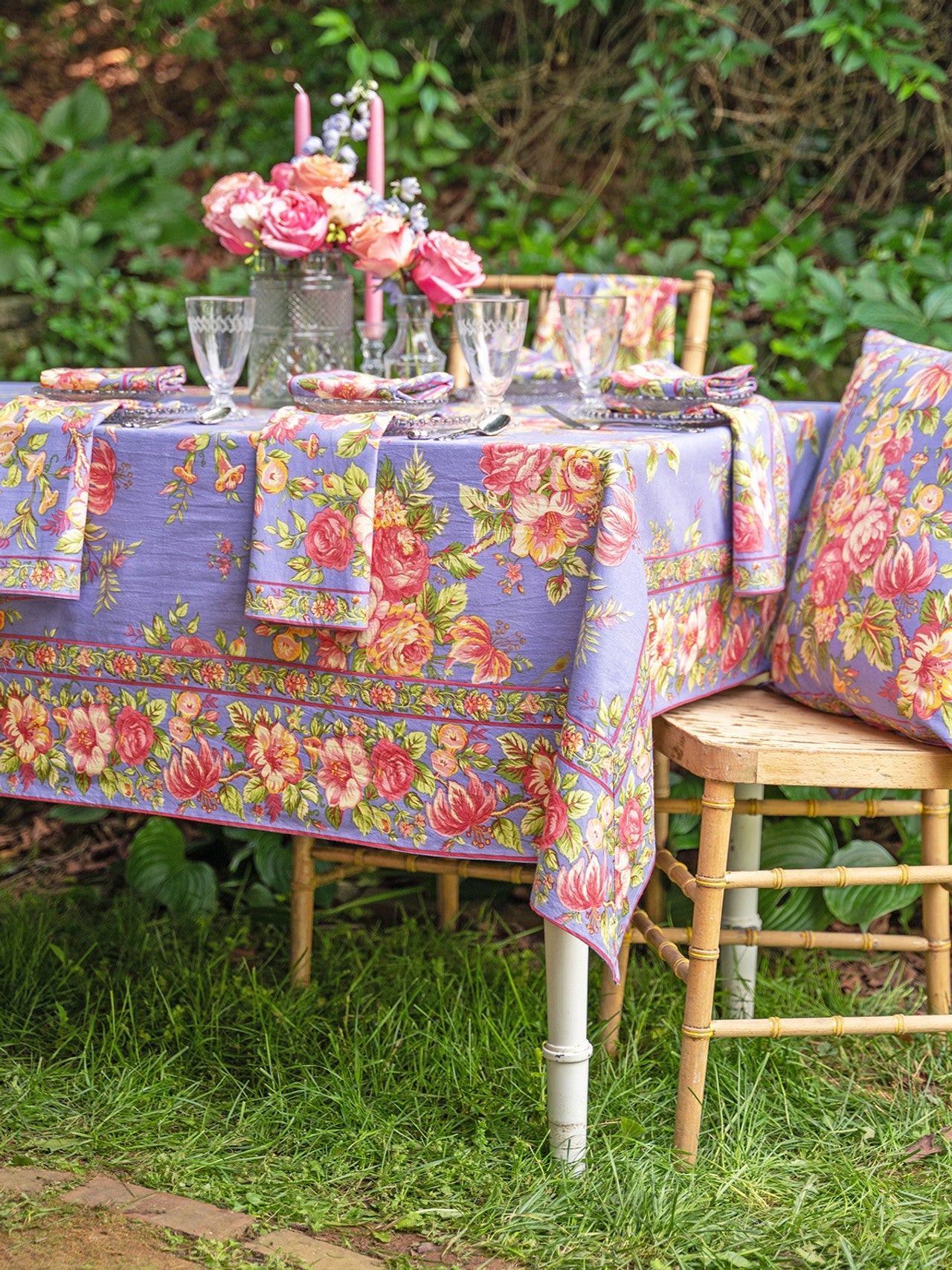 April Cornell – Rosemary Tablecloth, Periwinkle