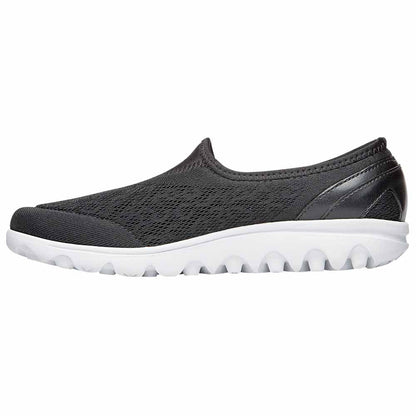 TravelActiv Slip On Sneakers