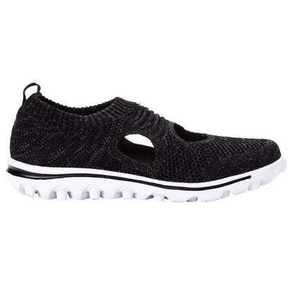 TravelActiv Avid Walking Shoes