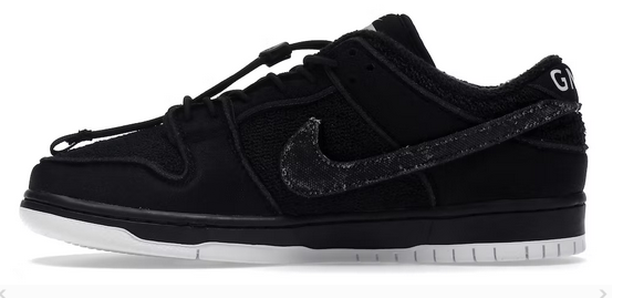 SB Dunk Low Gnarhunters