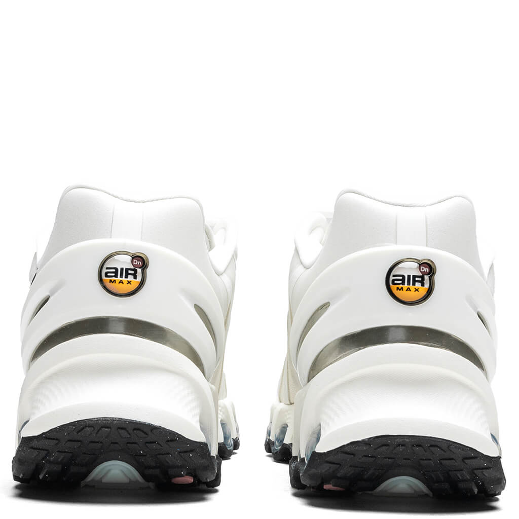 Women's Air Max DN8 - Sail/Black/Fossil
