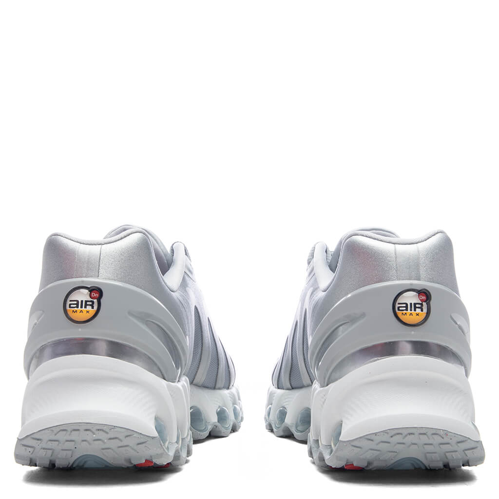 Women's Air Max DN8 - Wolf Grey/Metallic Silver/Off White