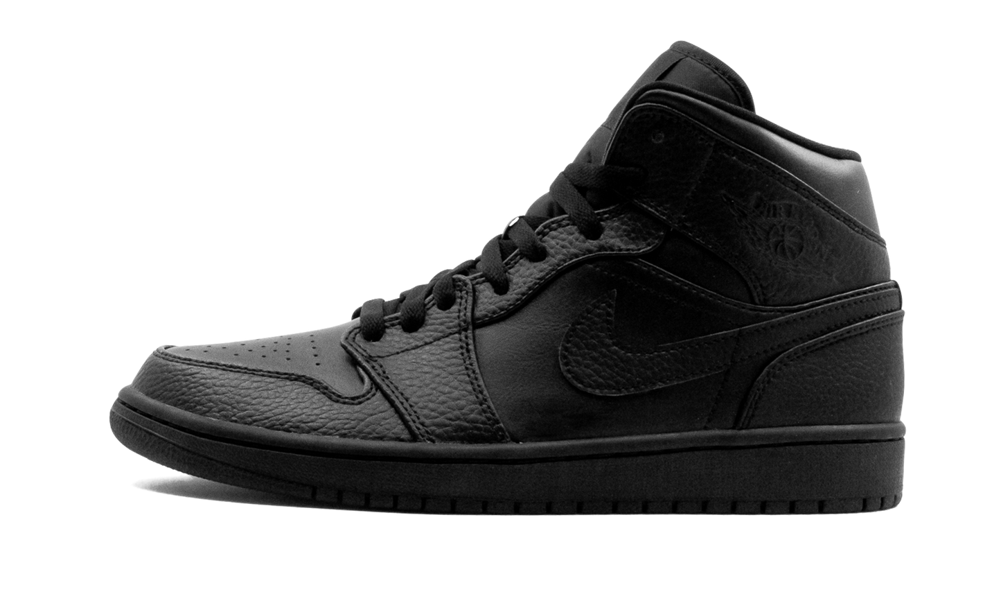 1 Mid "Triple Black" 554724 091