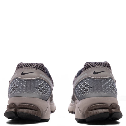Zoom Vomero 5 - College Grey/Black/Cave Stone