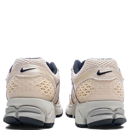 Women's Zoom Vomero 5 - Pearl White/Chrome/Light Bone