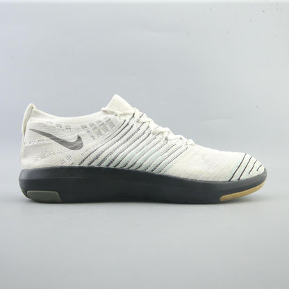 FREE TRANSFORM FLYKNIT