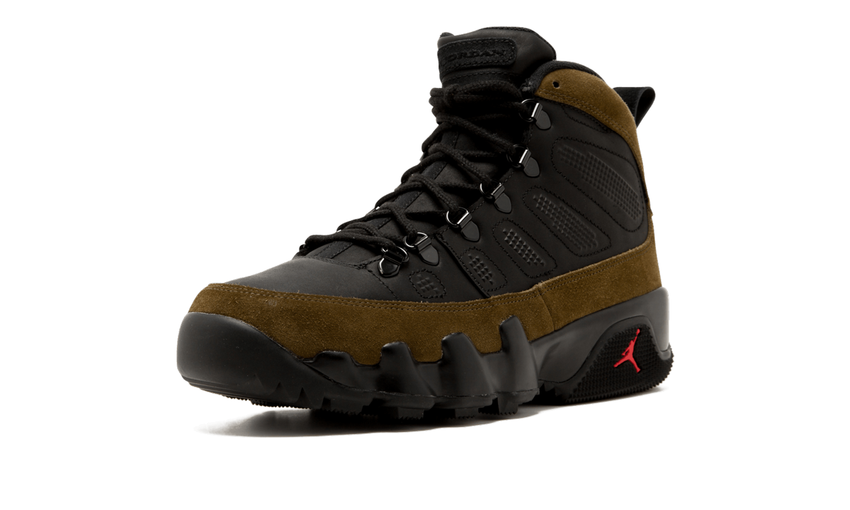 9 Retro Boot NRG "Olive" AR4491 012