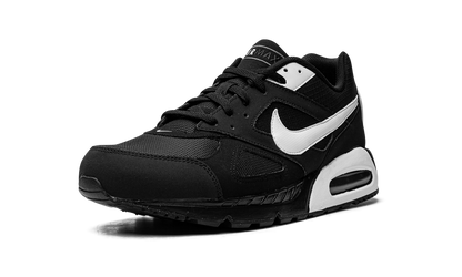 Air Max IVO 580518 011