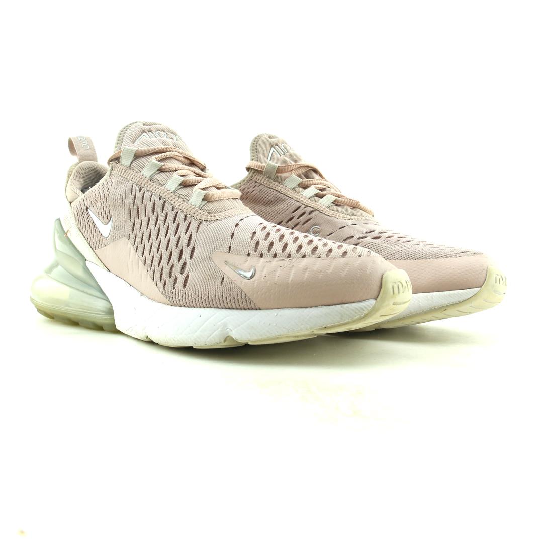 AIR MAX 270