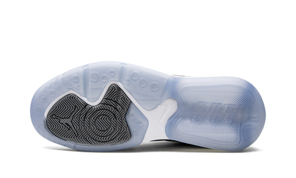 Point Lane "Cool Grey" CZ4166 002