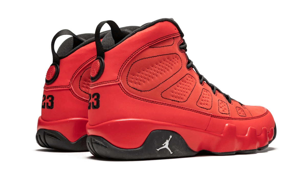 9 Retro "Motorboat Jones" 302370 645