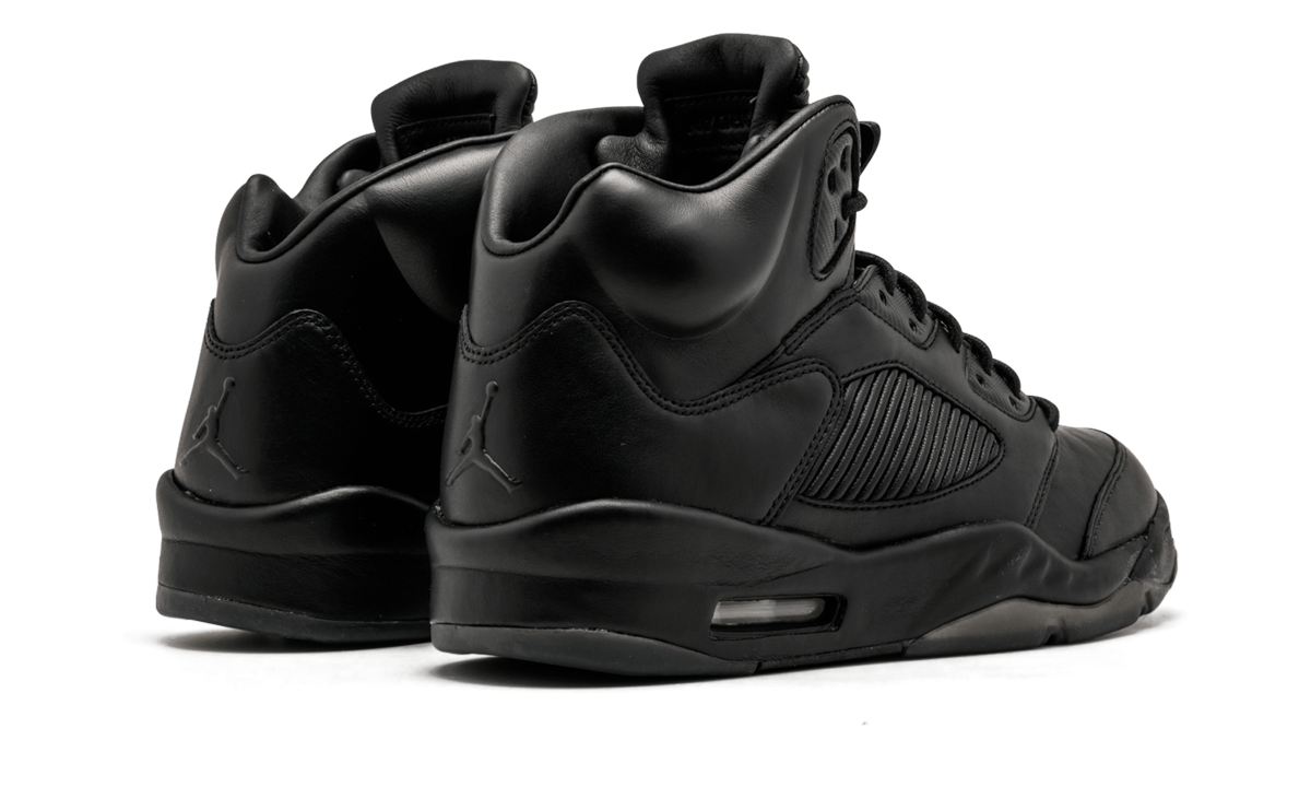 5 Retro Prem "Black" 881432 010