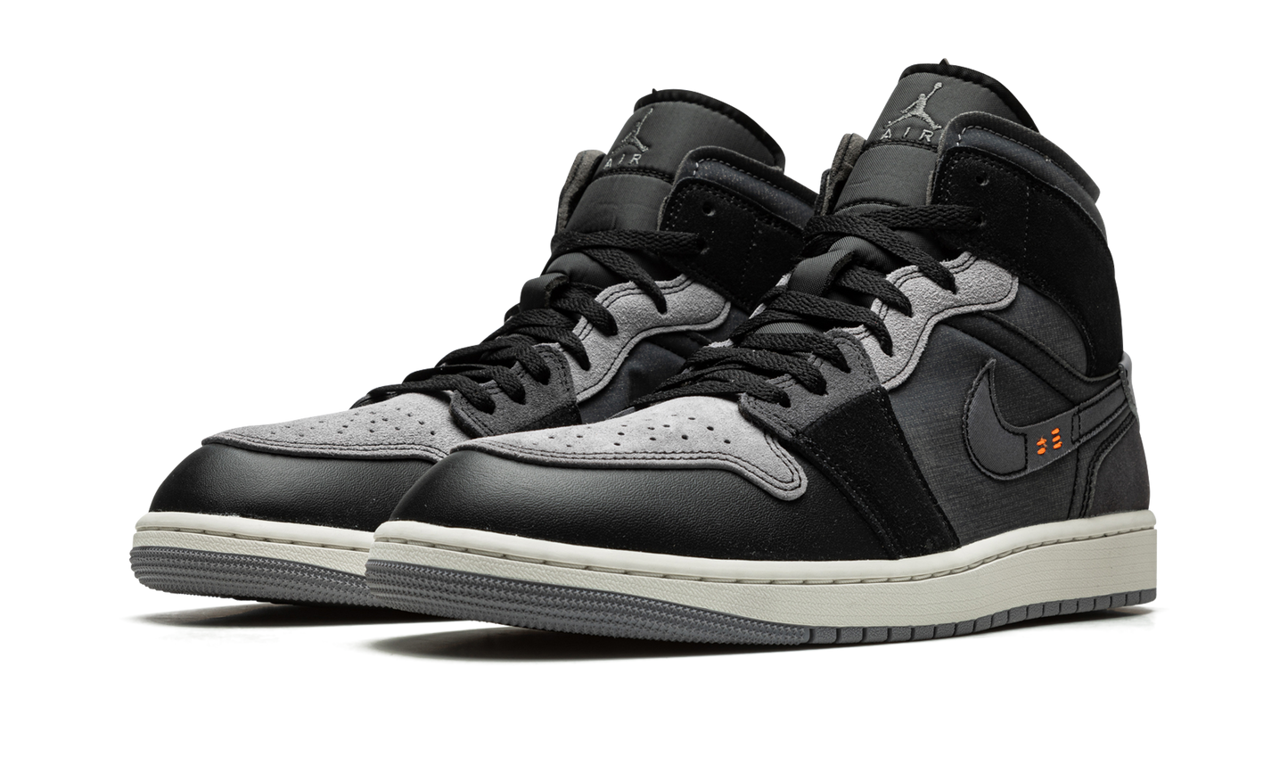 1 Mid SE Craft "Inside Out - Black" DM9652 001
