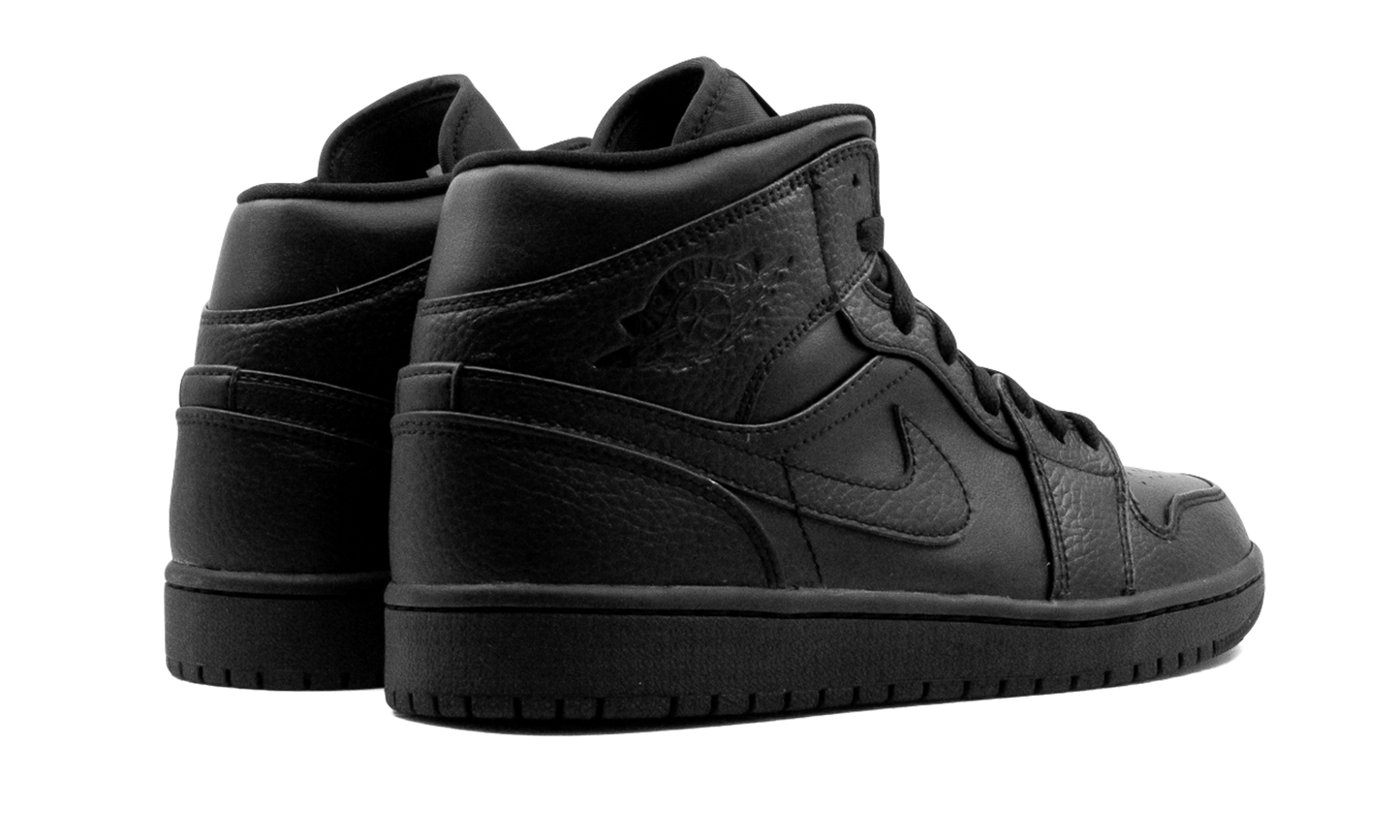 1 Mid "Triple Black" 554724 091