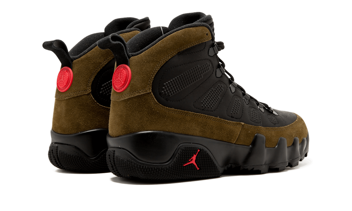 9 Retro Boot NRG "Olive" AR4491 012