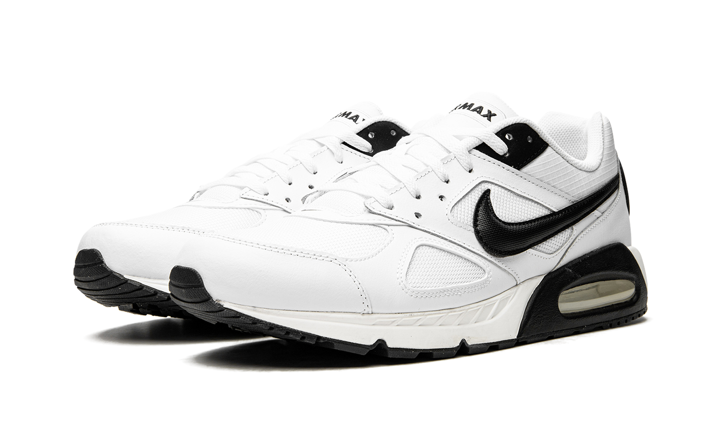 Air Max IVO 580518 106