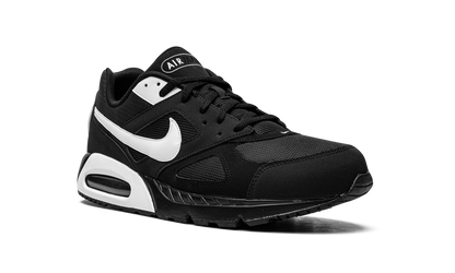 Air Max IVO 580518 011